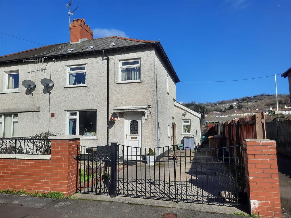 3 bed end terrace house for sale in Springfield Road, Risca, Newport