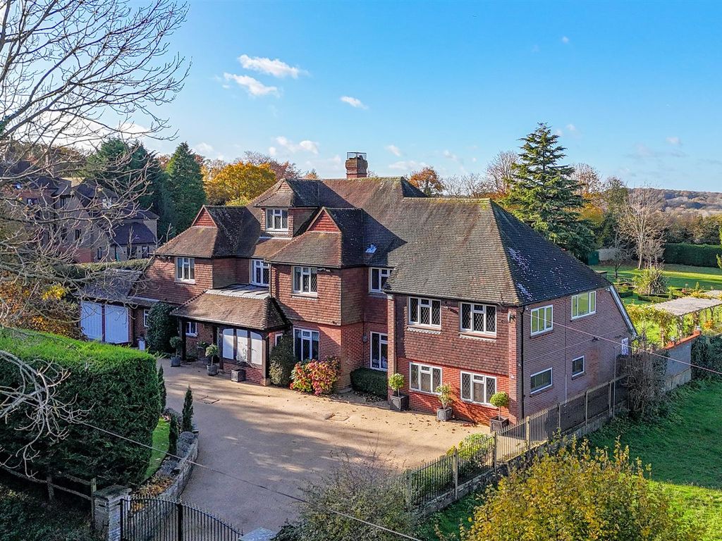 6 bed detached house for sale in Ebbisham Lane, Walton On The Hill