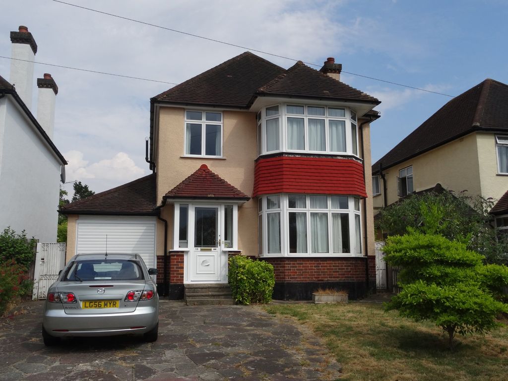 3 bed detached house to rent in Goodhart Way, West Wickham, Kent BR4, £