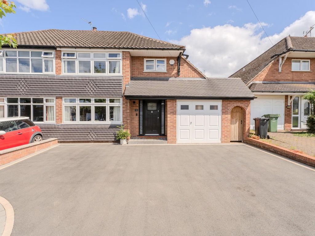 3 bed semidetached house for sale in Coppice Close, Sedgley, Dudley