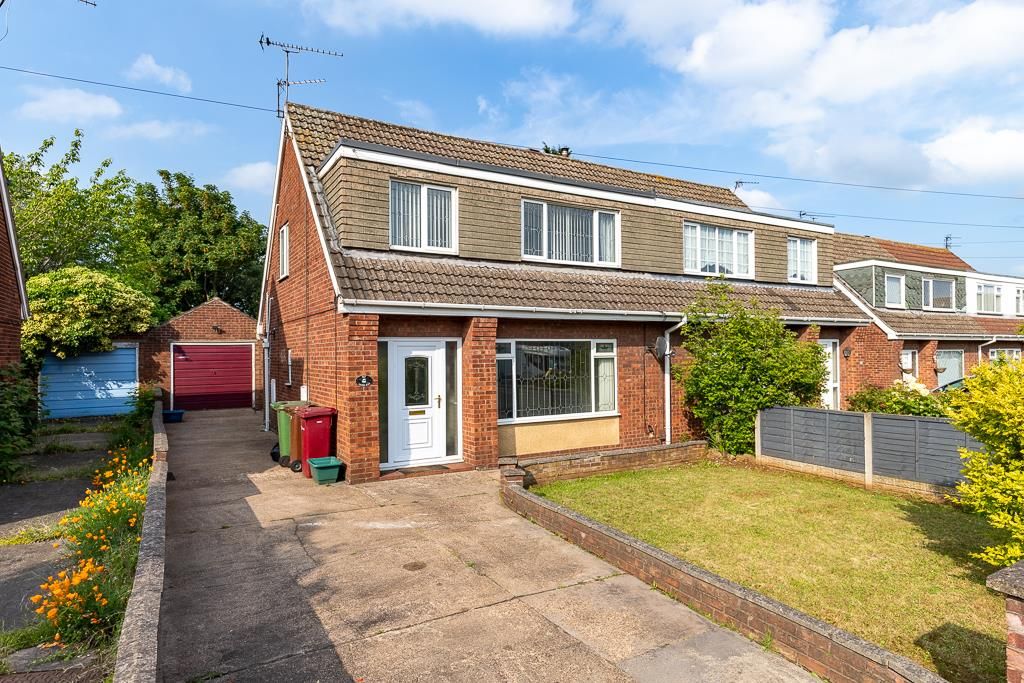 3 bed semidetached house for sale in Warwick Road, Scunthorpe DN16 Zoopla