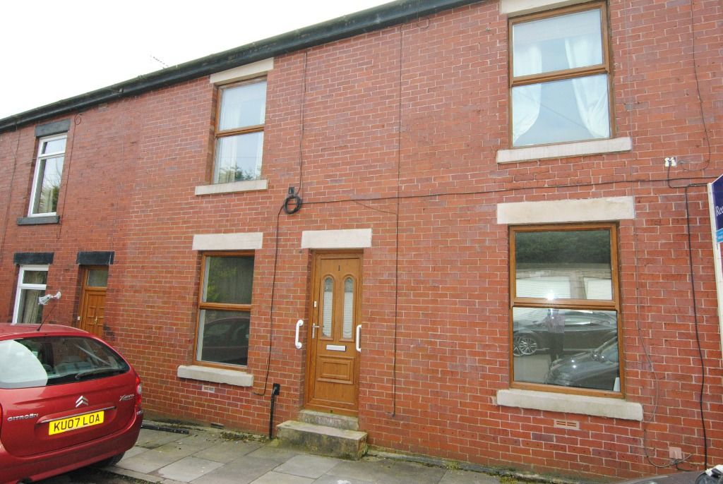 2 bed flat to rent in Bloomfield Road, Chorley PR6 Zoopla