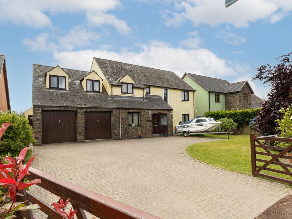 5 bed detached house for sale in Hayscastle, Haverfordwest SA62, £
