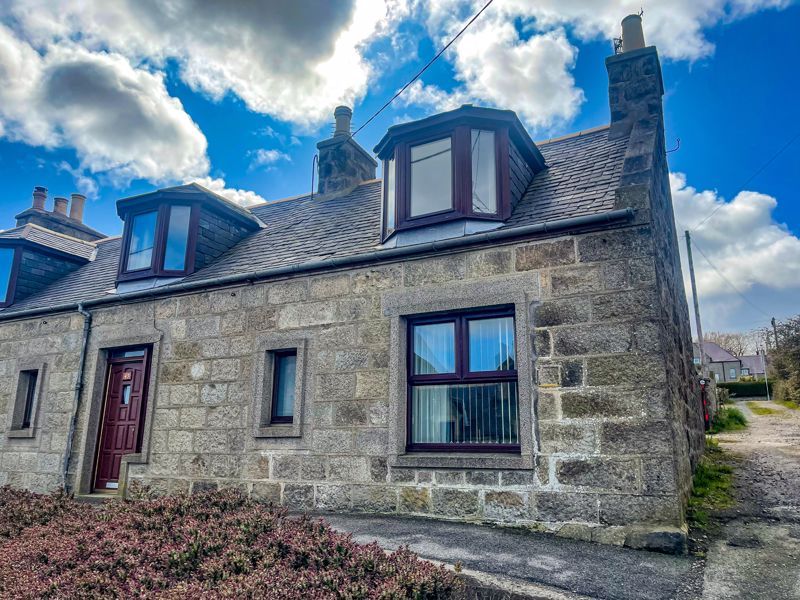 4 bed semidetached house for sale in High Street, New Pitsligo