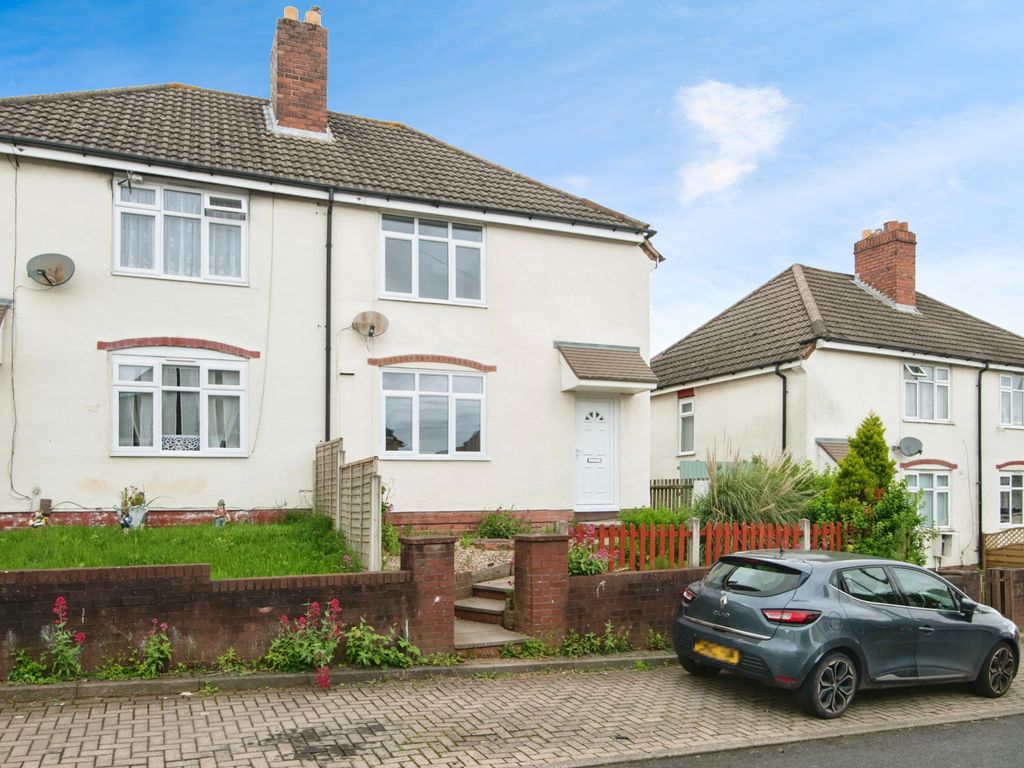 3 bed semidetached house for sale in Linden Avenue, Tividale, Oldbury
