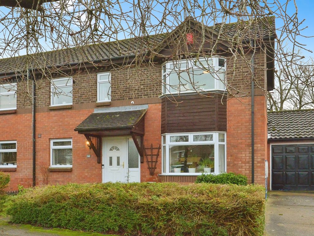 3 bed semidetached house for sale in Oxman Lane, Greenleys, Milton