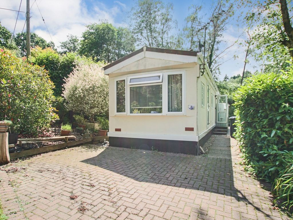 1 bed mobile/park home for sale in Turtle Dove Avenue, Turners Hill Park, Turner Hill RH10 Zoopla