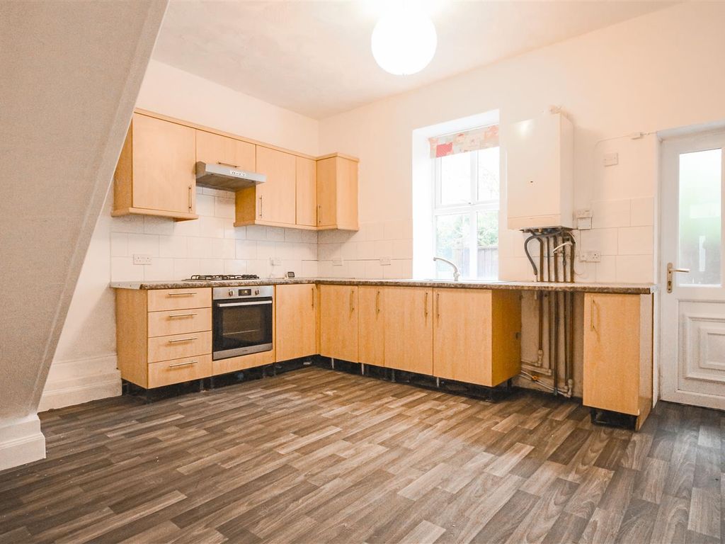 2 bed terraced house to rent in Commercial Street, Bacup OL13, £600 pcm