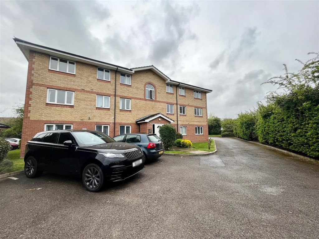 2 bed flat to rent in Bentley Drive, Church Langley, Harlow CM17 Zoopla