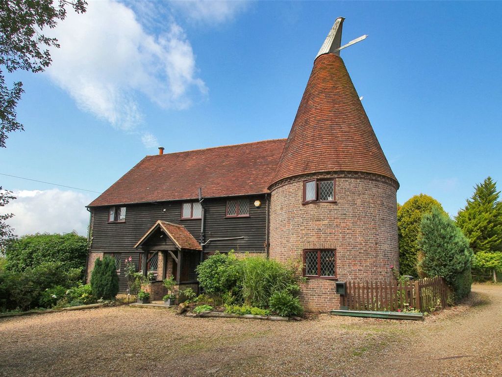 4 bed detached house for sale in South Farm Lane, Langton Green