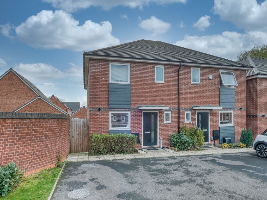 3 bed semidetached house for sale in Victoria Crescent, Shirley B90, £