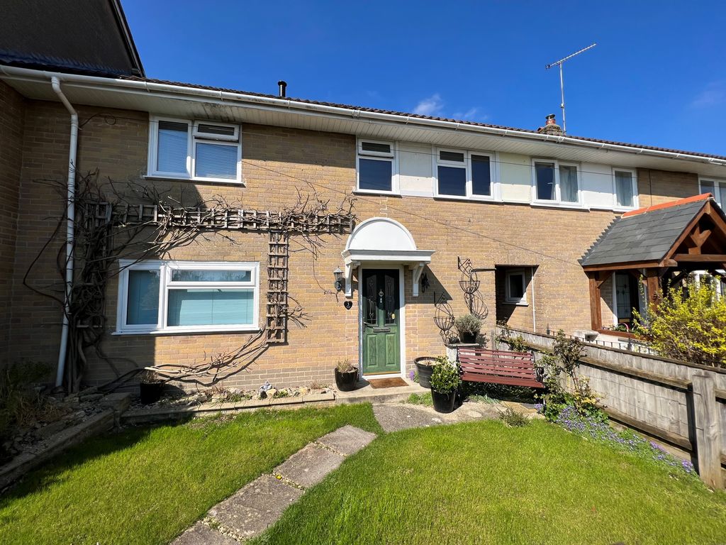 3 bed terraced house for sale in Castle Hill Crescent, Mere, Warminster BA12 Zoopla
