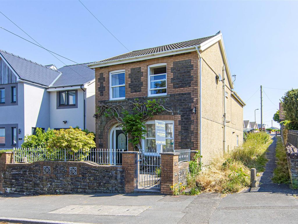 3 bed detached house for sale in Heol Fawr, Nelson, Treharris CF46 Zoopla