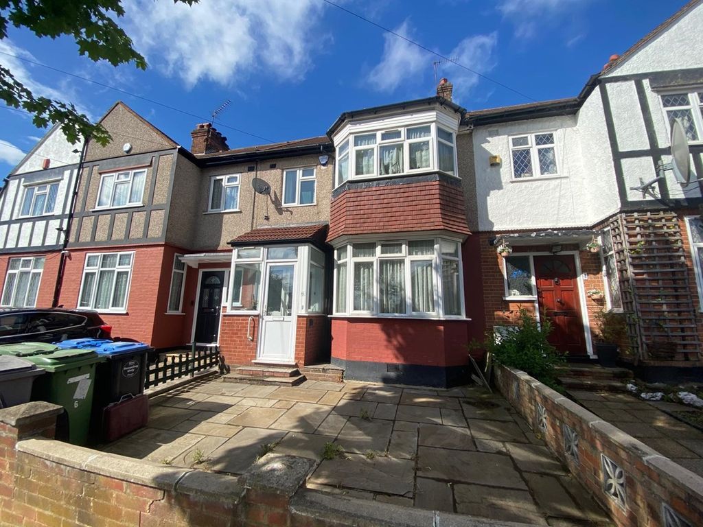 3 bed terraced house to rent in Grasmere Avenue, Preston Road, Wembley