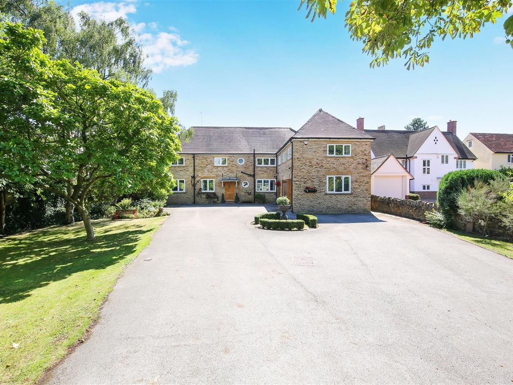 5 bed detached house for sale in Chatsworth Road, Brookside