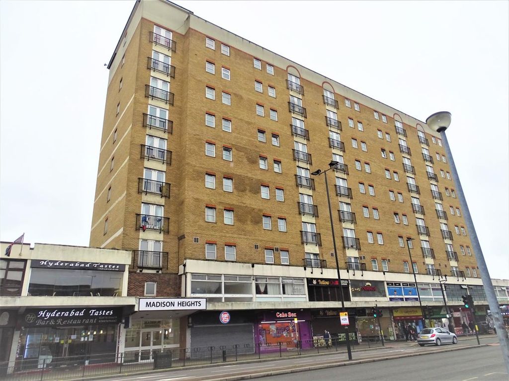 1 bed flat for sale in Flat, Madison Heights, High Street, Hounslow