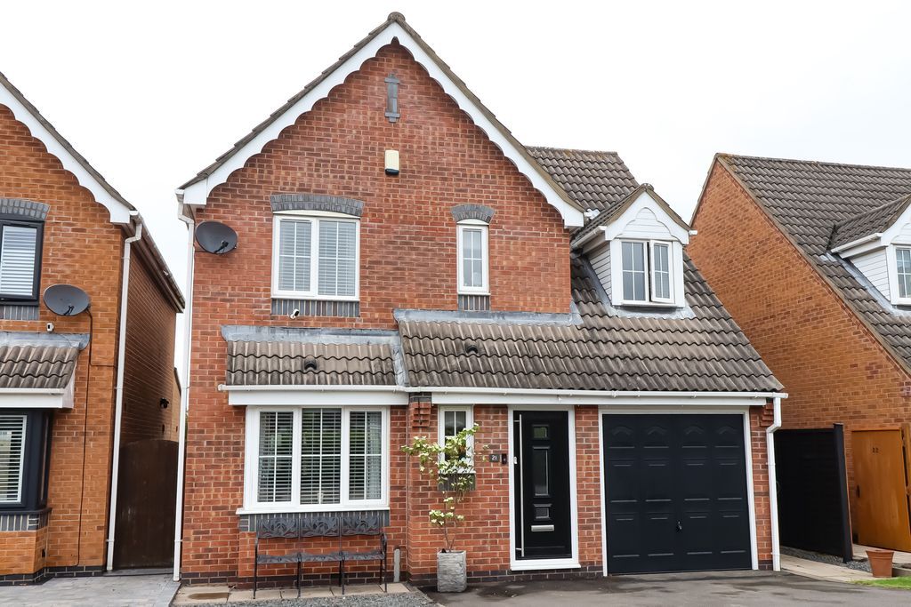 3 bed detached house for sale in Cadeby Close, Hinckley LE10 Zoopla