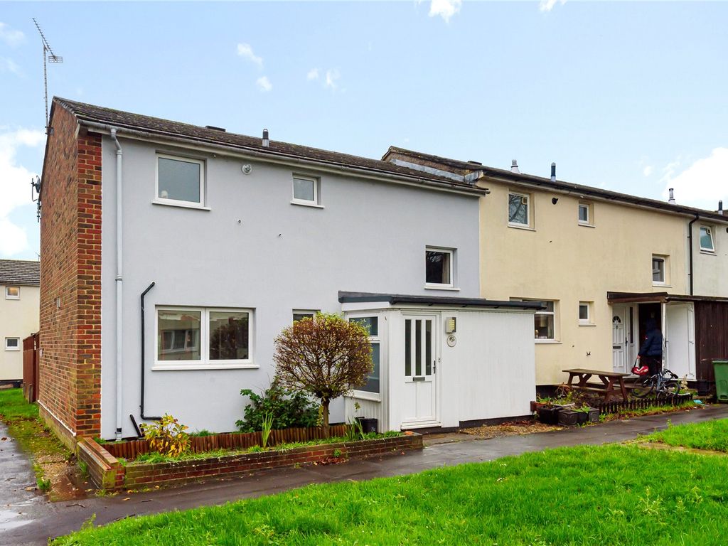 3 bed end terrace house for sale in Aysgarth, Bracknell, Berkshire RG12