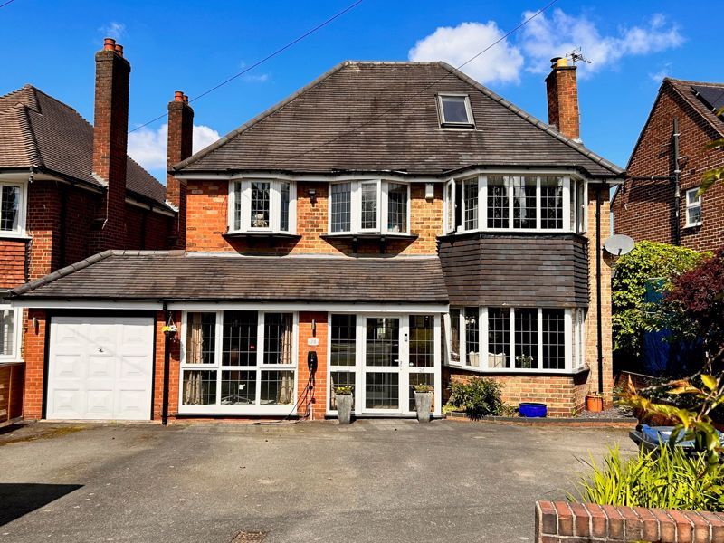 4 bed detached house for sale in Silvermead Road, 152334 B73 Zoopla