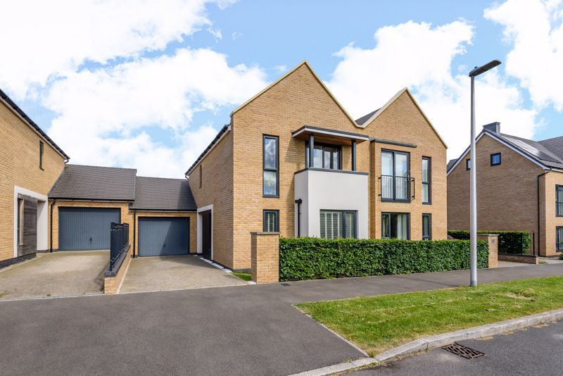 3 bed linkdetached house for sale in Cranwell Road, Locking BS24 Zoopla