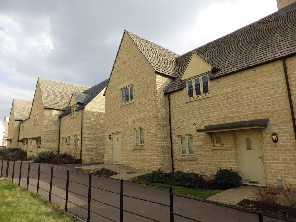2 bed end terrace house to rent in Peckham Walk, Cirencester GL7, £