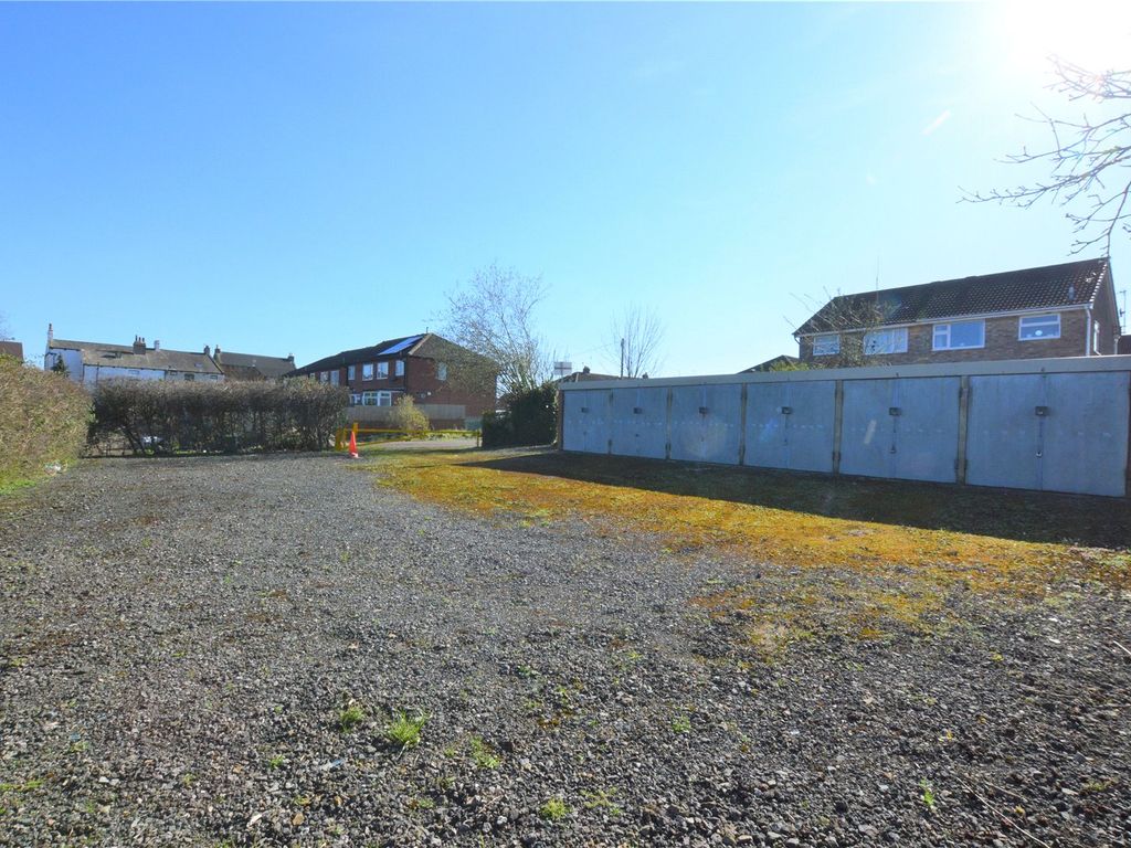 Property for sale in Daisy Hill Avenue, Morley, Leeds LS27 Zoopla