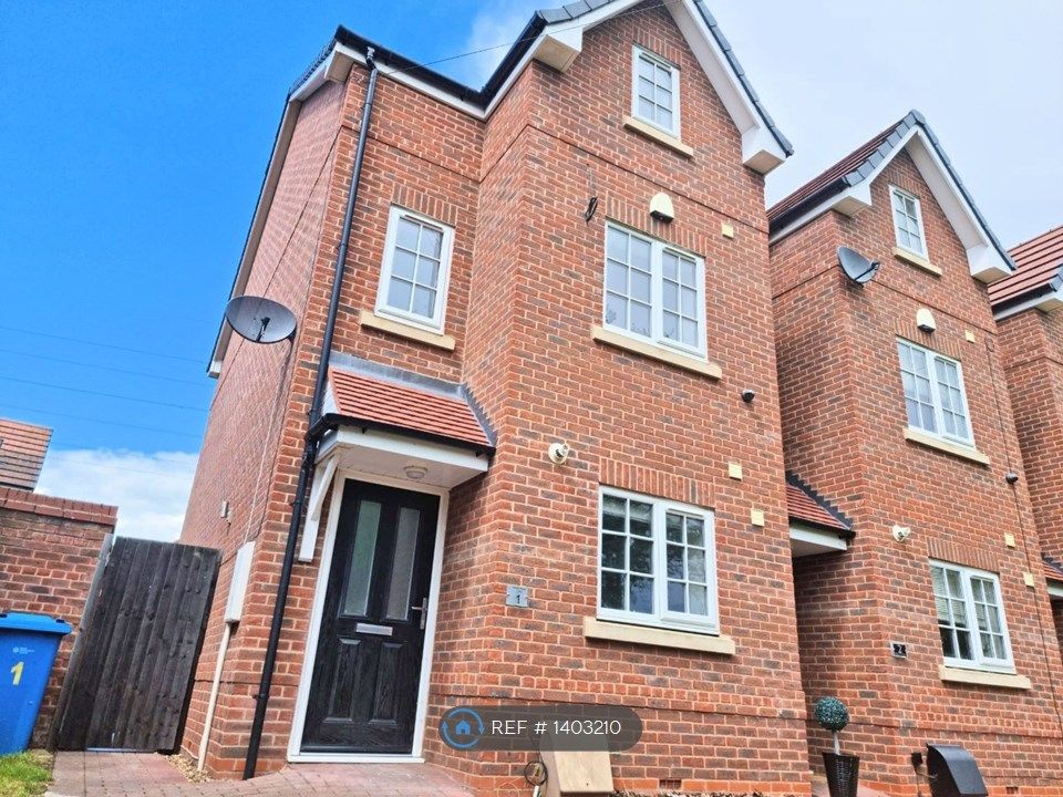 3 bed end terrace house to rent in Robin Hood Court, Churchbridge