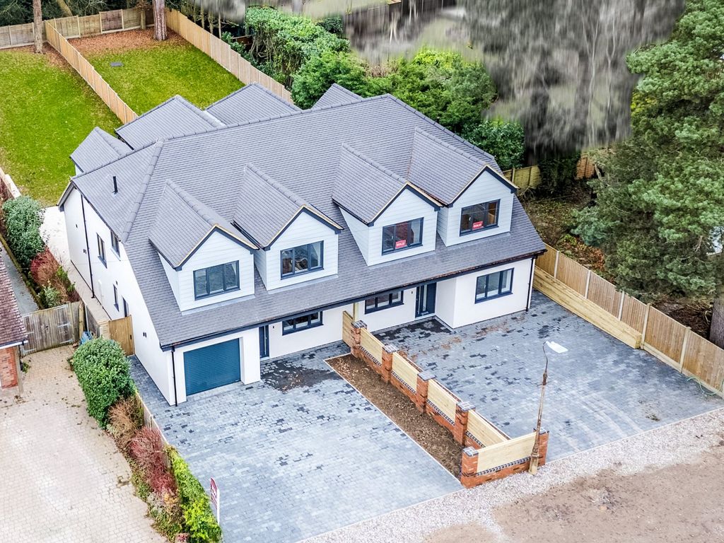 New home, 4 bed semidetached house for sale in The Drive, Mardley