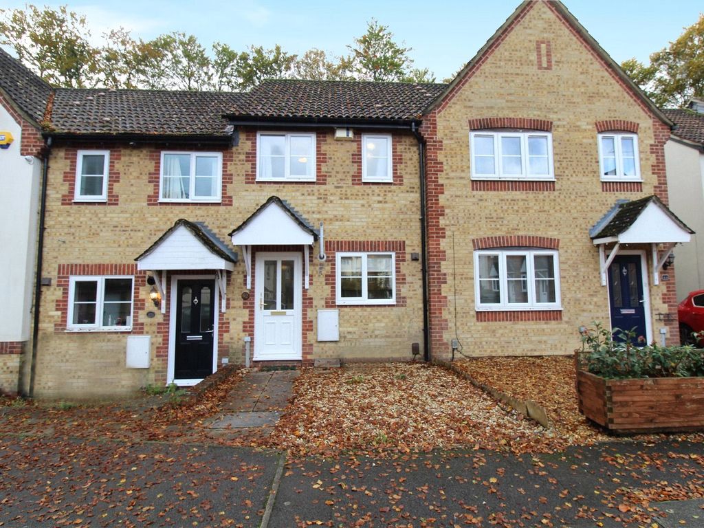 2 bed terraced house for sale in Gander Drive, Basingstoke, Hampshire