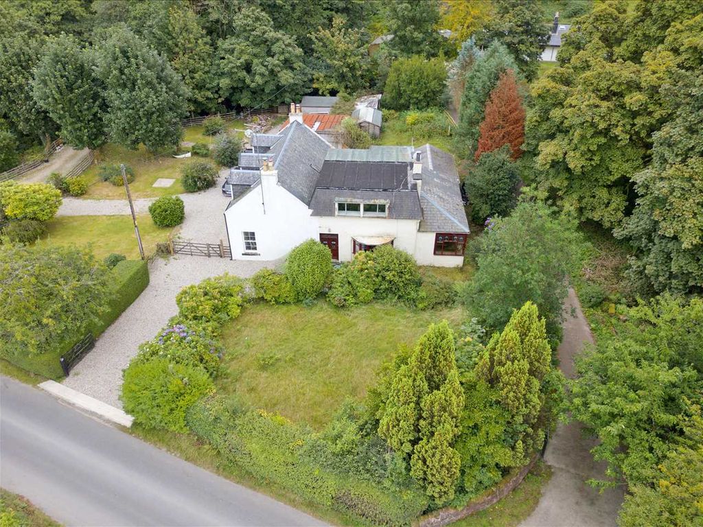 3 bed cottage for sale in Lamlash, Isle Of Arran KA27, £105,000 Zoopla