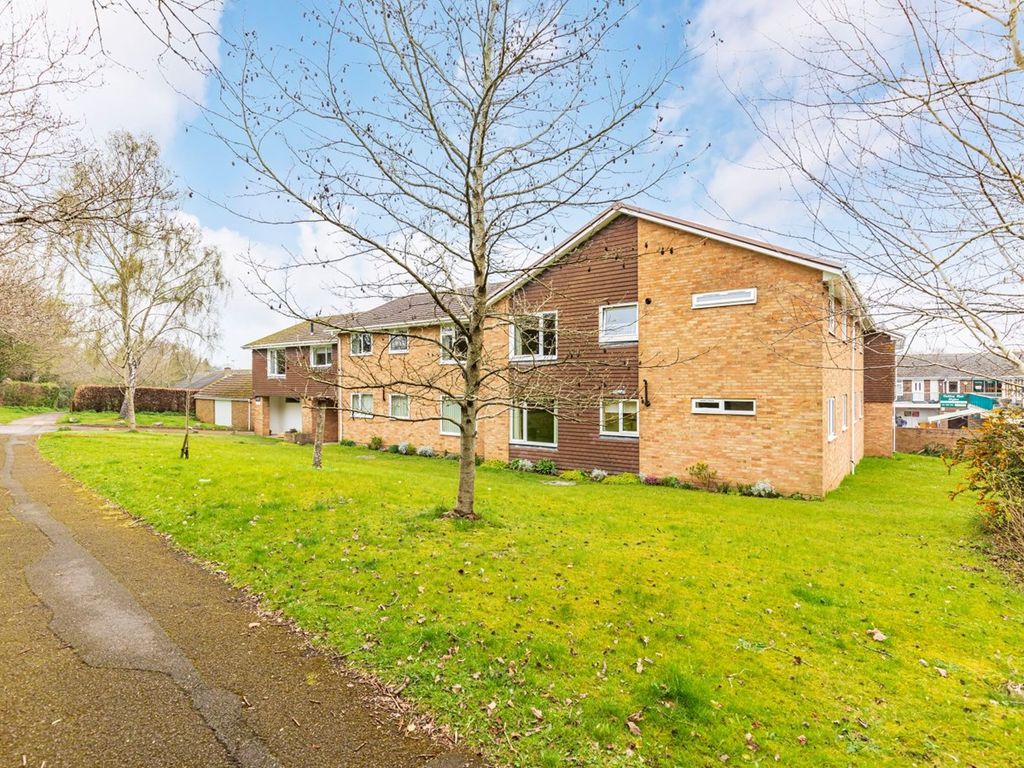 2 bed flat for sale in Merley Lane, Wimborne BH21 Zoopla