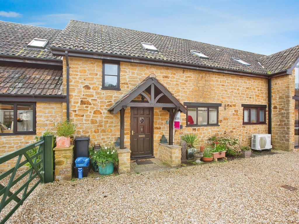 3 bed terraced house for sale in Portman Court, East Chinnock, Yeovil