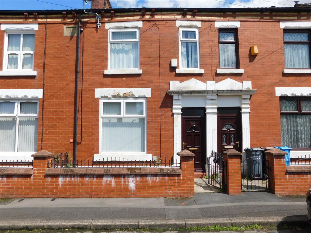 3 bed terraced house for sale in Deanway, Manchester M40, £190,000 Zoopla