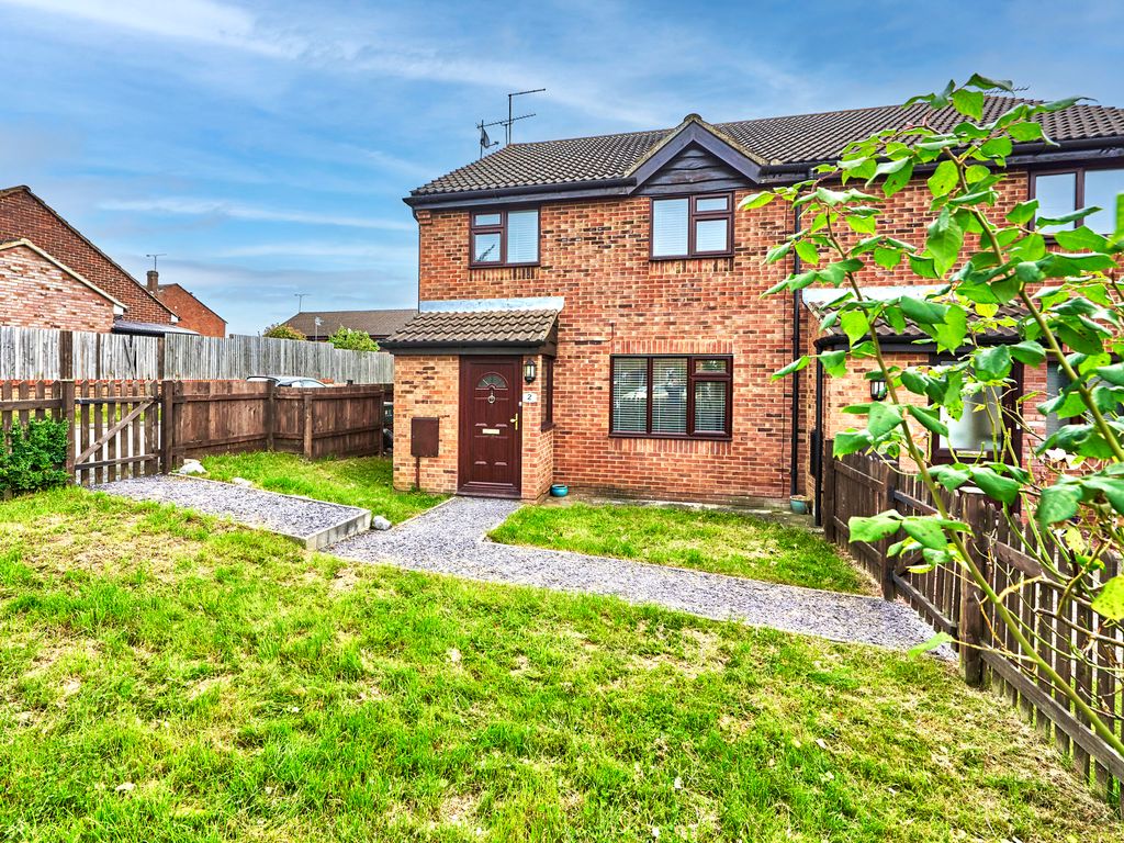 2 bed detached house to rent in Cowper Court, Cowper Rise, Markyate