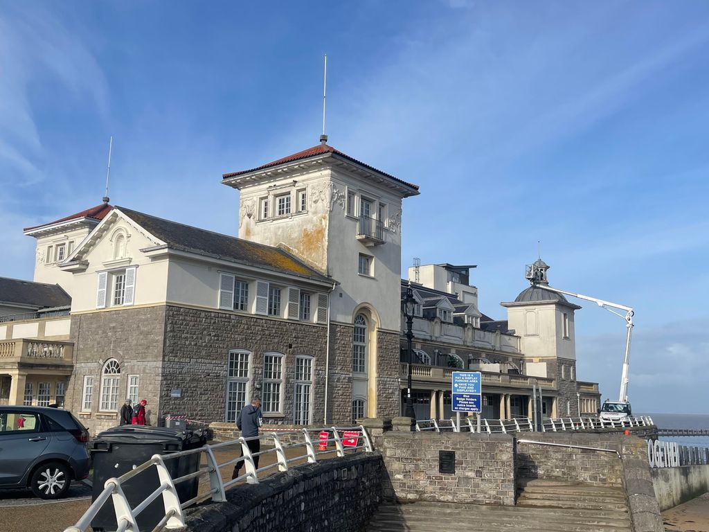 1 bed flat to rent in Knightstone Causeway, WestonSuperMare BS23, £950 pcm Zoopla