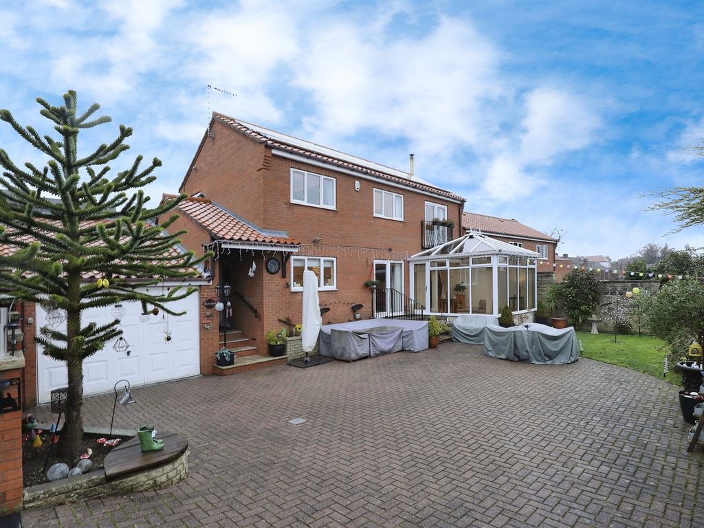 4 bed detached house for sale in Longcroft View, Whitwell, Worksop S80, £320,000 Zoopla