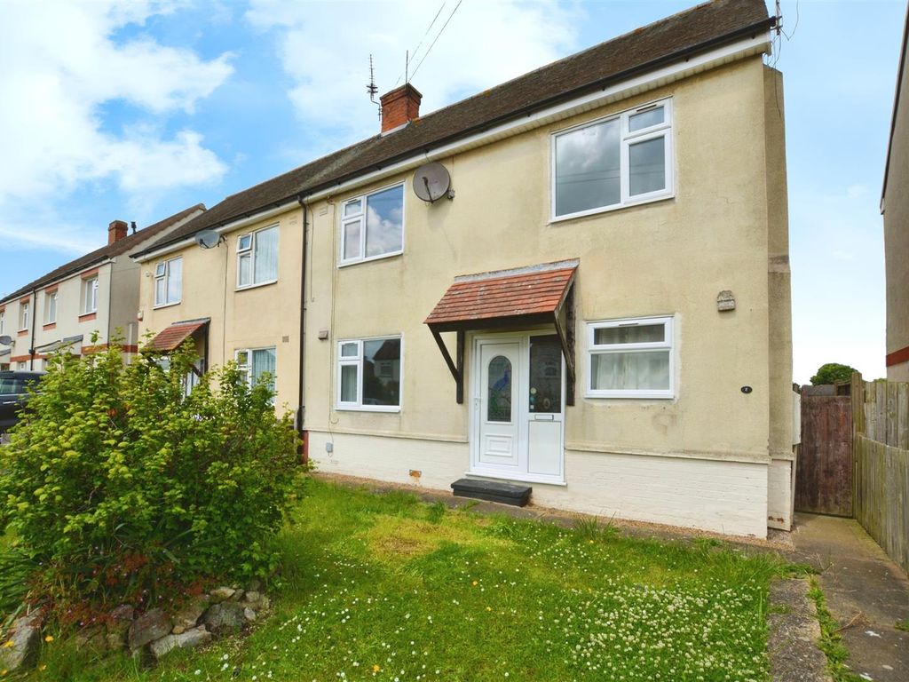 3 bed property to rent in Cliff Avenue, Winterton, Scunthorpe DN15, £