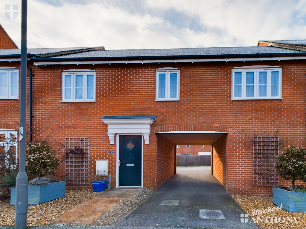 2 bed property for sale in Prince Rupert Drive, Aylesbury HP19, £