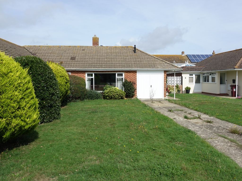 3 bed semidetached bungalow for sale in Landseer Drive, Selsey, Chichester PO20 Zoopla