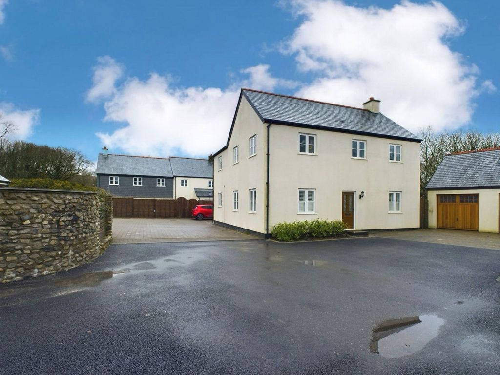 4 bed detached house for sale in Higman Close, Mary Tavy, Tavistock
