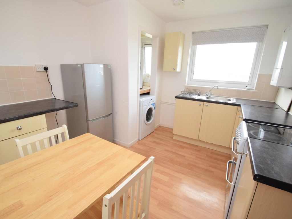 3 bed flat to rent in Tregullow Road, Falmouth TR11 Zoopla