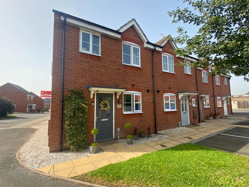 3 bed semidetached house for sale in Wedgewood Way, Swadlincote DE11