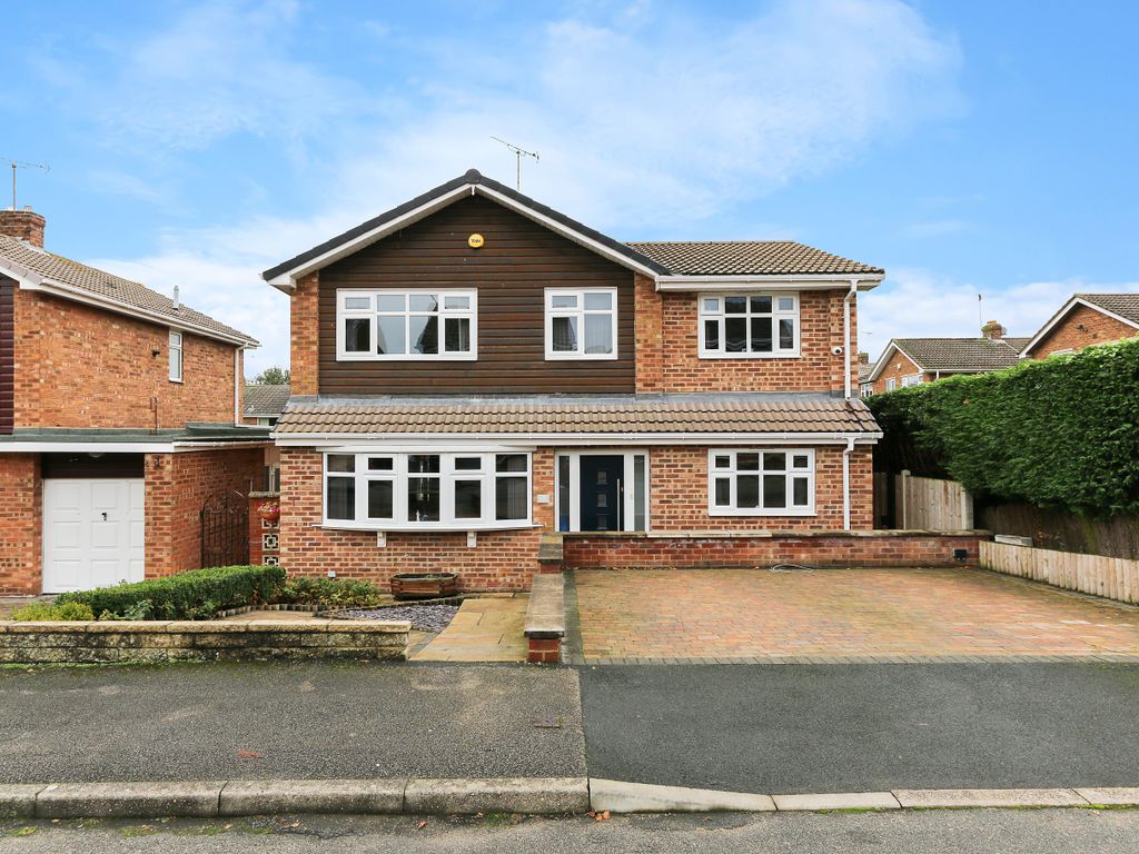4 bed detached house for sale in Spitalfields, Blyth, Worksop