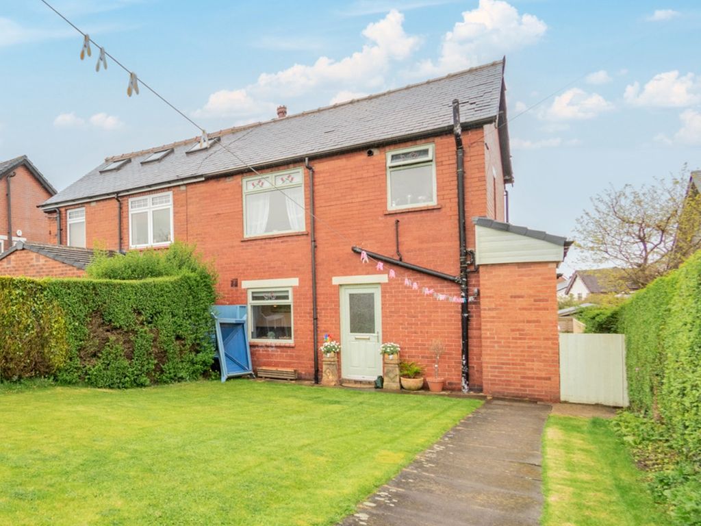 3 bed semidetached house for sale in Low Moor Side Lane, Gildersome