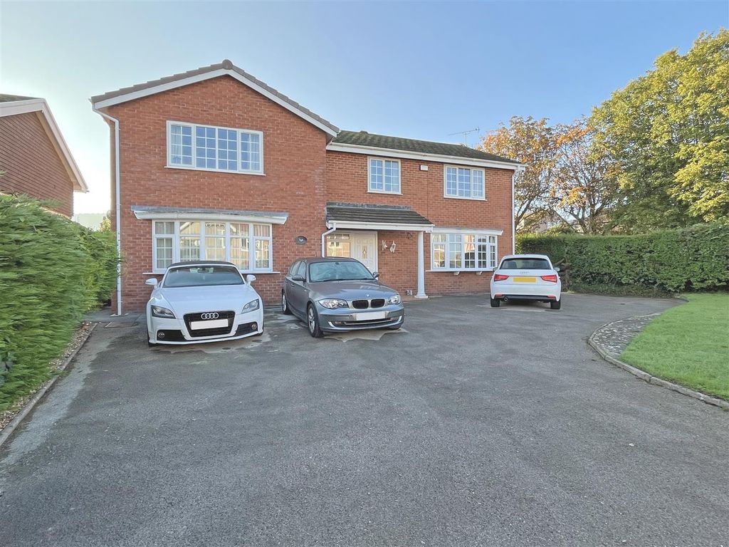 5 bed detached house for sale in Bryn Awel Avenue, Abergele, Conwy LL22