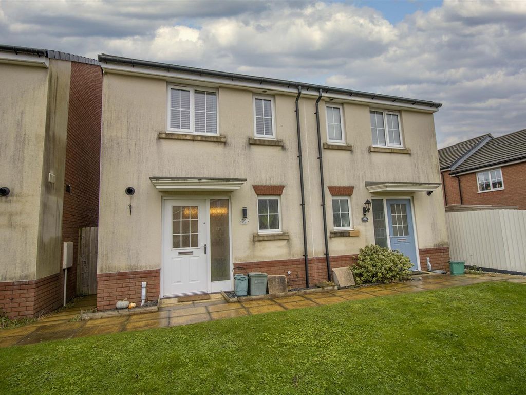 2 bed semidetached house for sale in Brynteg Green, Beddau, Pontypridd