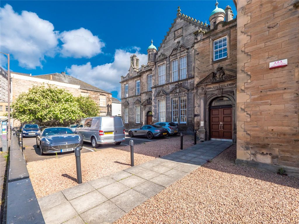 6/8 Davie Street, Newington, Edinburgh EH8  