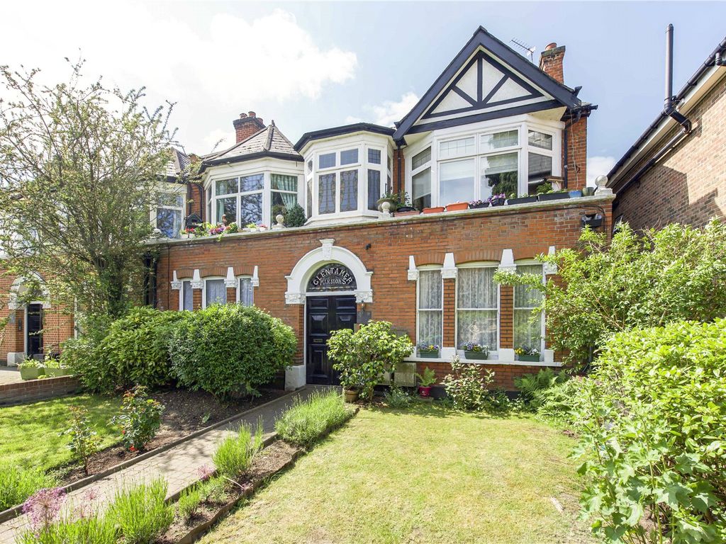 3 bed for sale in Kingston Road, New Malden KT3 Zoopla