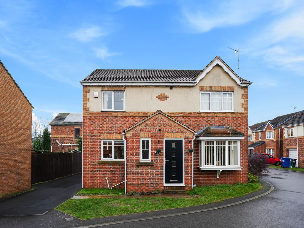 3 bed detached house for sale in Cusworth Grove, Doncaster, South Yorkshire DN11, £220,000 Zoopla