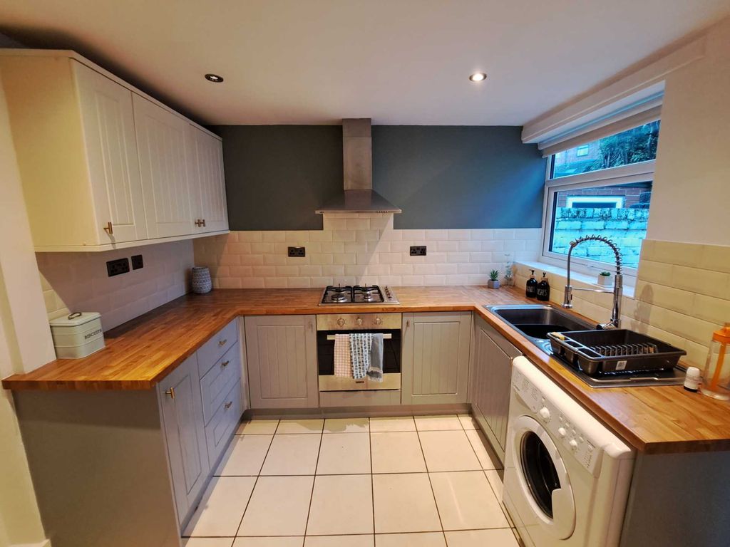 2 bed terraced house to rent in Chamberlain Street, St Helens WA10, £725 pcm Zoopla